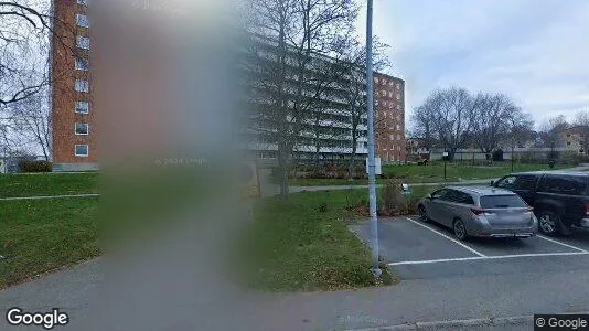Lägenheter till salu i Upplands Väsby - Bild från Google Street View