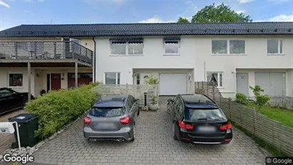 Lägenheter att hyra i Karlstad - Bild från Google Street View Lägenheter att hyra i Karlstad - Bild från Google Street View