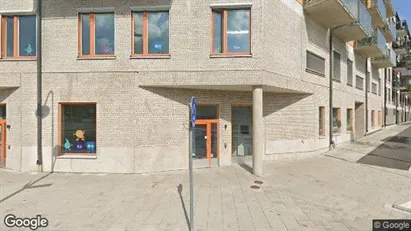 Lägenheter till salu i Huddinge - Bild från Google Street View