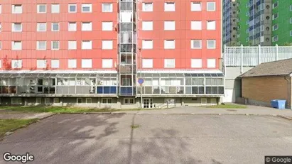 Lägenheter till salu i Huddinge - Bild från Google Street View