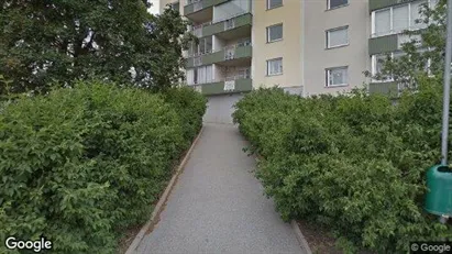 Lägenheter till salu i Huddinge - Bild från Google Street View