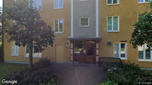 Lägenheter till salu i Huddinge - Bild från Google Street View