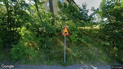 Lägenheter till salu i Huddinge - Bild från Google Street View