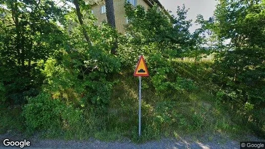 Lägenheter till salu i Huddinge - Bild från Google Street View
