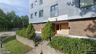 Lägenheter till salu i Botkyrka - Bild från Google Street View