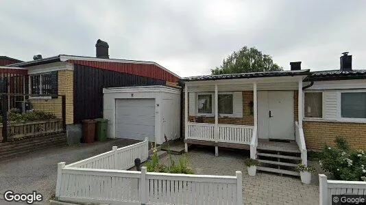 Lägenheter till salu i Botkyrka - Bild från Google Street View