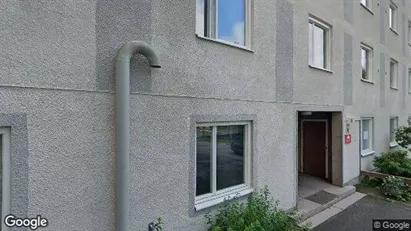 Lägenheter till salu i Huddinge - Bild från Google Street View