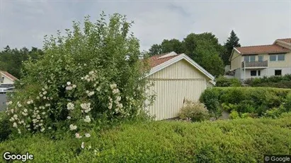 Bostadsrätter till salu i Stenungsund - Bild från Google Street View
