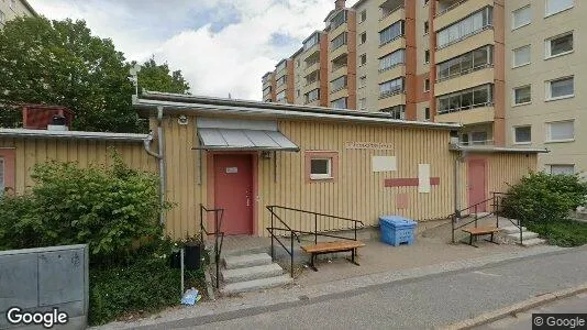Lägenheter till salu i Botkyrka - Bild från Google Street View