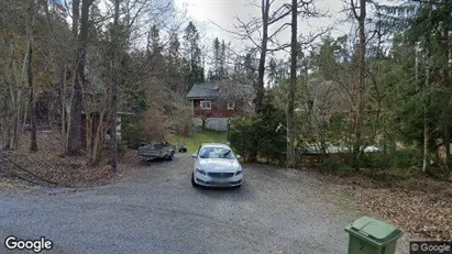 Lägenheter till salu i Huddinge - Bild från Google Street View