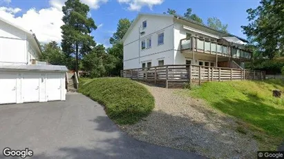 Bostadsrätter till salu i Nacka - Bild från Google Street View