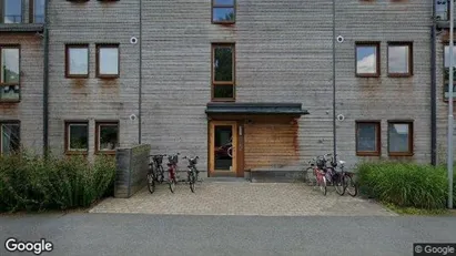Lägenheter till salu i Huddinge - Bild från Google Street View