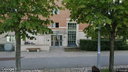Bostadsrätter till salu i Nacka - Bild från Google Street View
