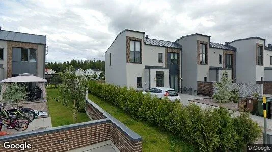 Lägenheter till salu i Österåker - Bild från Google Street View
