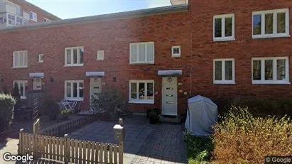 Lägenheter till salu i Enköping - Bild från Google Street View