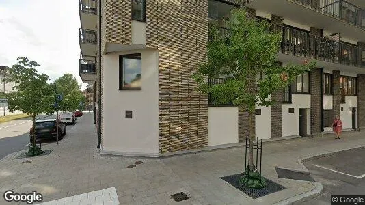 Lägenheter till salu i Huddinge - Bild från Google Street View