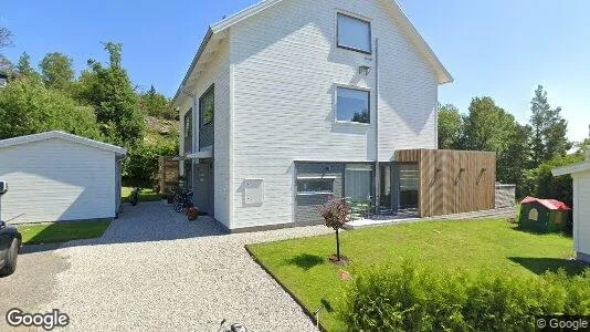 Bostadsrätter till salu i Värmdö - Bild från Google Street View