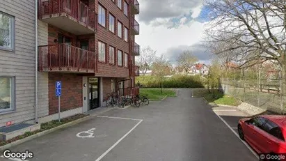 Bostadsrätter till salu i Halmstad - Bild från Google Street View Bostadsrätter till salu i Halmstad - Bild från Google Street View