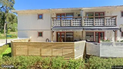 Bostadsrätter till salu i Haninge - Bild från Google Street View Bostadsrätter till salu i Haninge - Bild från Google Street View