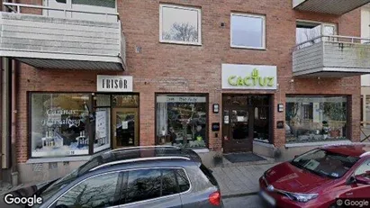 Lägenheter att hyra i Uddevalla - Bild från Google Street View Lägenheter att hyra i Uddevalla - Bild från Google Street View