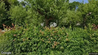 Lägenheter att hyra i Nacka - Bild från Google Street View Lägenheter att hyra i Nacka - Bild från Google Street View