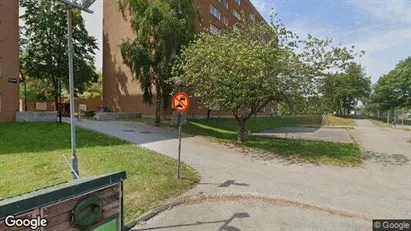 Lägenheter att hyra i Södertälje - Bild från Google Street View Lägenheter att hyra i Södertälje - Bild från Google Street View