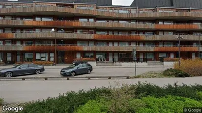 Lägenheter att hyra i Örebro - Bild från Google Street View Lägenheter att hyra i Örebro - Bild från Google Street View