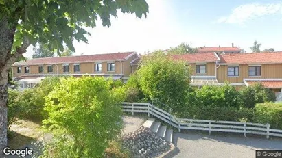 Bostadsrätter till salu i Södertälje - Bild från Google Street View Bostadsrätter till salu i Södertälje - Bild från Google Street View