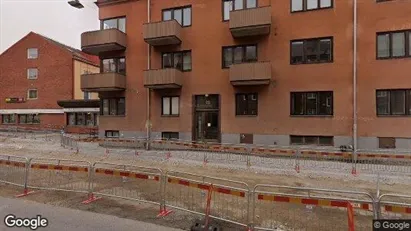 Lägenheter att hyra i Örebro - Bild från Google Street View Lägenheter att hyra i Örebro - Bild från Google Street View