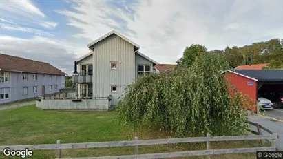 Lägenheter till salu i Kungälv - Bild från Google Street View Lägenheter till salu i Kungälv - Bild från Google Street View