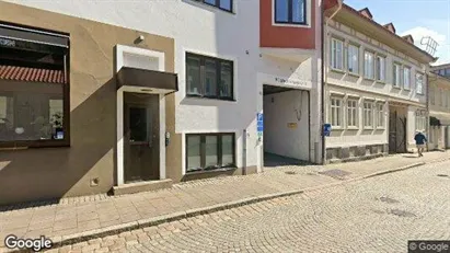 Lägenheter att hyra i Uddevalla - Bild från Google Street View Lägenheter att hyra i Uddevalla - Bild från Google Street View