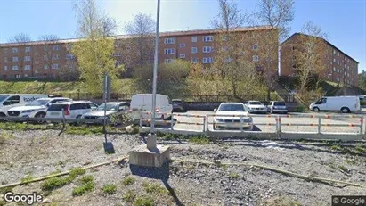 Lägenheter att hyra i Tyresö - Bild från Google Street View Lägenheter att hyra i Tyresö - Bild från Google Street View