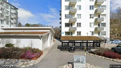 Lägenheter att hyra i Uddevalla - Bild från Google Street View Lägenheter att hyra i Uddevalla - Bild från Google Street View