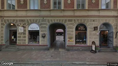 Lägenheter att hyra i Karlskrona - Bild från Google Street View Lägenheter att hyra i Karlskrona - Bild från Google Street View