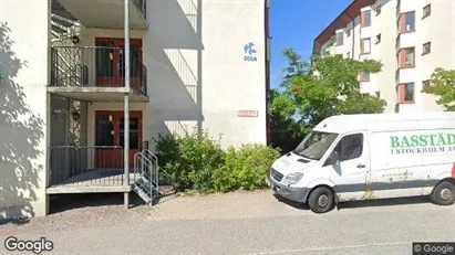 Lägenheter att hyra i Huddinge - Bild från Google Street View Lägenheter att hyra i Huddinge - Bild från Google Street View