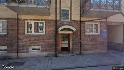Lägenheter att hyra i Kristinehamn - Bild från Google Street View Lägenheter att hyra i Kristinehamn - Bild från Google Street View