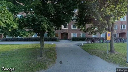 Lägenheter att hyra i Lidingö - Bild från Google Street View Lägenheter att hyra i Lidingö - Bild från Google Street View