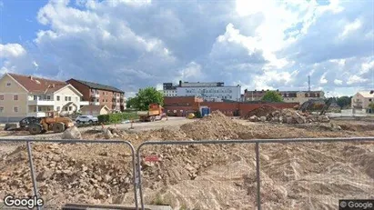 Lägenheter att hyra i Nybro - Bild från Google Street View Lägenheter att hyra i Nybro - Bild från Google Street View