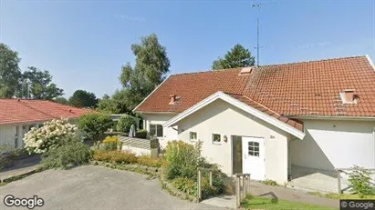 Lägenheter att hyra i Kungsbacka - Bild från Google Street View Lägenheter att hyra i Kungsbacka - Bild från Google Street View