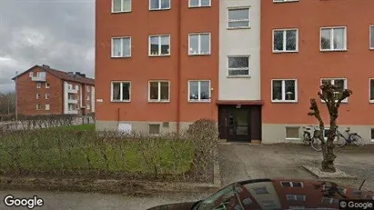 Lägenheter till salu i Skövde - Bild från Google Street View Lägenheter till salu i Skövde - Bild från Google Street View