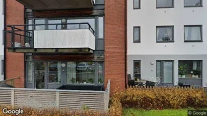 Lägenheter till salu i Söderort - Bild från Google Street View Lägenheter till salu i Söderort - Bild från Google Street View