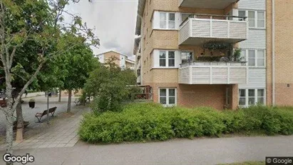 Lägenheter till salu i Uppsala - Bild från Google Street View Lägenheter till salu i Uppsala - Bild från Google Street View