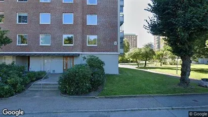 Bostadsrätter till salu i Askim-Frölunda-Högsbo - Bild från Google Street View Bostadsrätter till salu i Askim-Frölunda-Högsbo - Bild från Google Street View