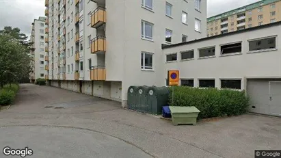 Lägenheter till salu i Täby - Bild från Google Street View Lägenheter till salu i Täby - Bild från Google Street View