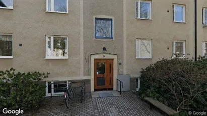 Lägenheter till salu i Täby - Bild från Google Street View Lägenheter till salu i Täby - Bild från Google Street View