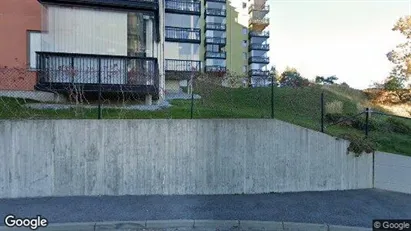Lägenheter till salu i Upplands-Bro - Bild från Google Street View Lägenheter till salu i Upplands-Bro - Bild från Google Street View