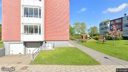 Bostadsrätter till salu i Vänersborg - Bild från Google Street View Bostadsrätter till salu i Vänersborg - Bild från Google Street View