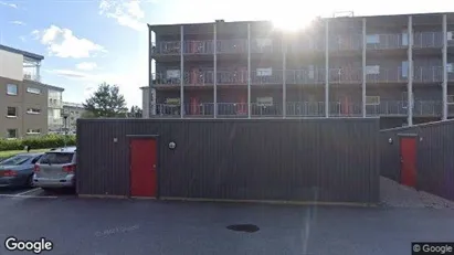 Lägenheter till salu i Örebro - Bild från Google Street View Lägenheter till salu i Örebro - Bild från Google Street View