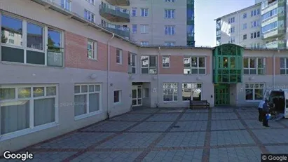 Lägenheter att hyra i Solna - Bild från Google Street View Lägenheter att hyra i Solna - Bild från Google Street View