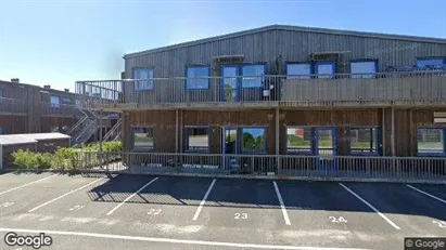 Lägenheter att hyra i Tjörn - Bild från Google Street View Lägenheter att hyra i Tjörn - Bild från Google Street View